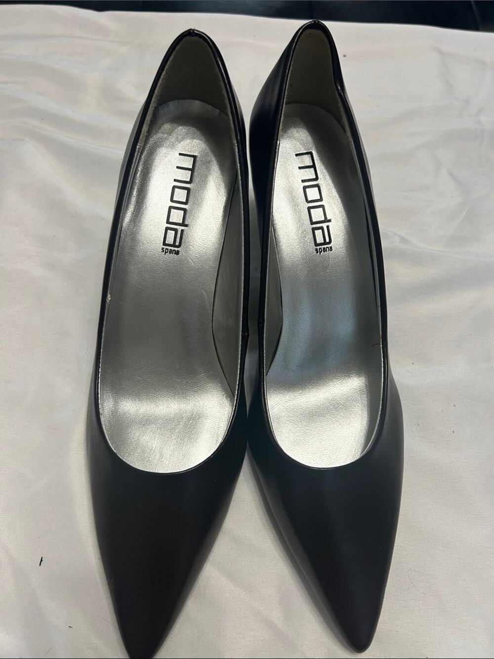 Moda Spana Brown Pointed-Toe Leather Pumps